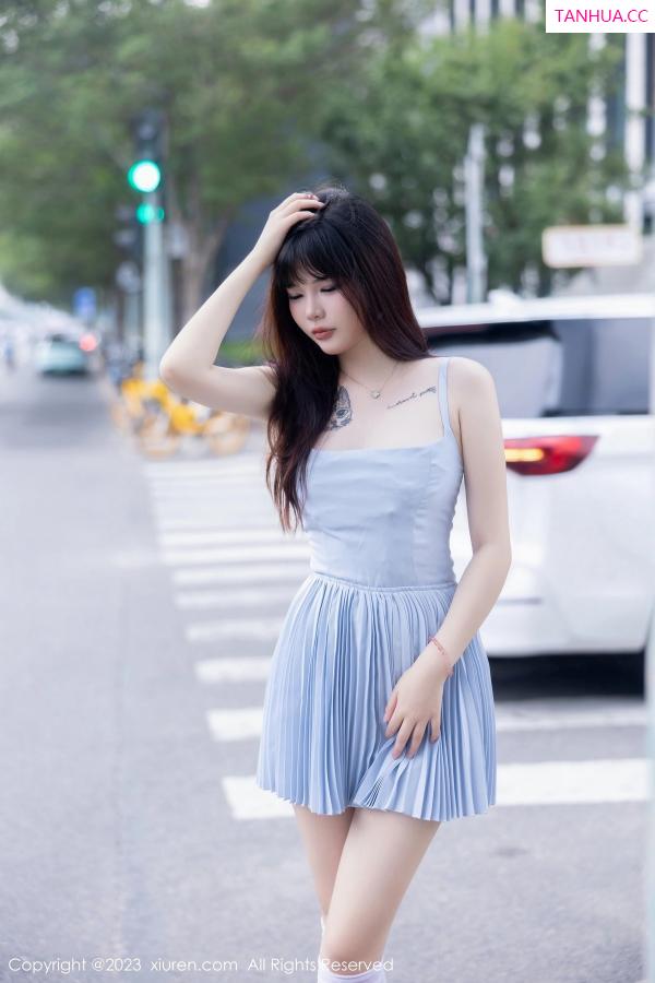 Arude薇薇  [XiuRen]高清写真图 2023.08.22 No.7266 Arude薇薇 丝袜美腿第6张图片